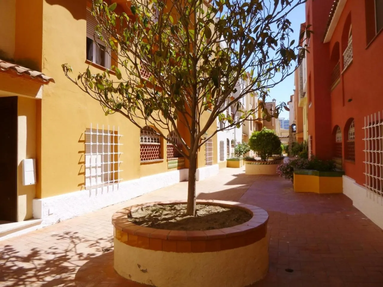 Basic Comfort Apartment Gran Reserva 0103 Empuriabrava